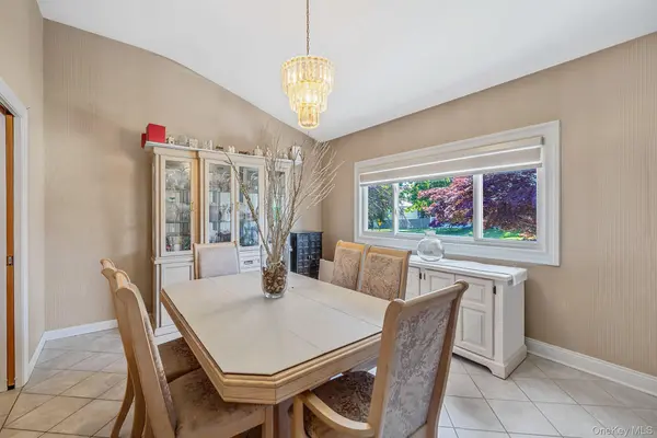 15 Edwin AVE, Patchogue, NY 11772