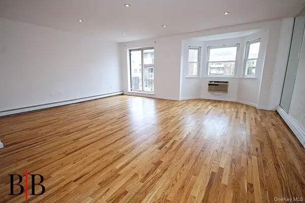 18 Cove LN #7G, Brooklyn, NY 11234