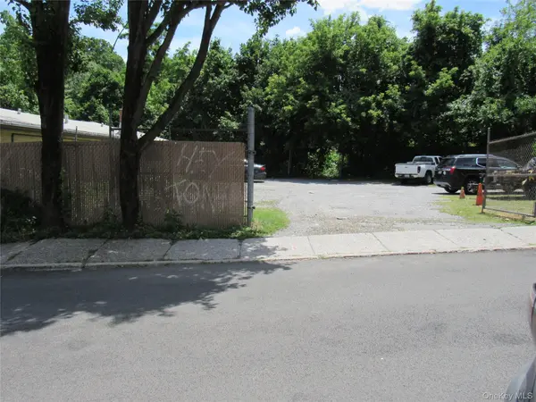 32 Aqueduct ST, Ossining, NY 10562