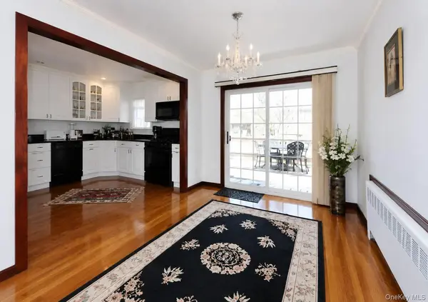 360 Terrace AVE, Garden City, NY 11530