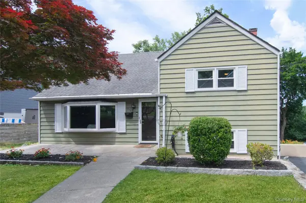 119 Candlewood DR, Yonkers, NY 10710