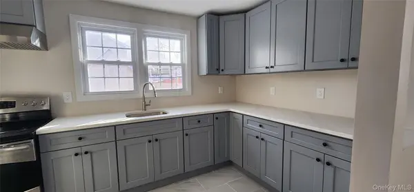 192 Cypress DR, Mastic Beach, NY 11951