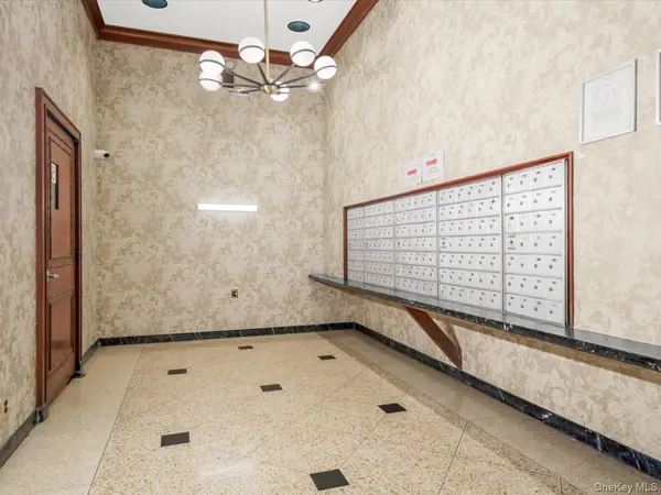 41-40 Union ST #8V, Flushing, NY 11355