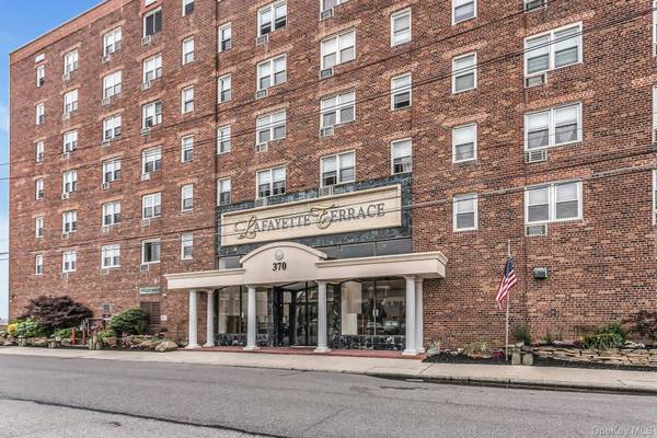 370 Broadway #4J, Long Beach, NY 11561