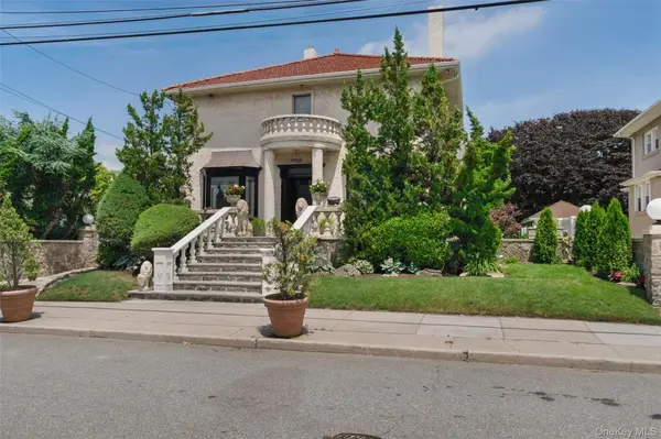 176 Beach 143rd ST, Neponsit, NY 11694