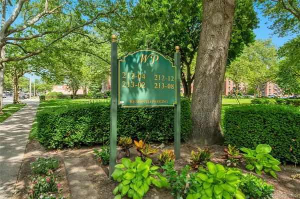 212-12 73rd #3C, Oakland Gardens, NY 11364