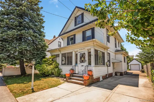 247 Allen ST, Lawrence, NY 11559