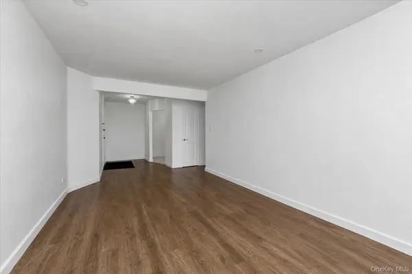 67-30 Clyde ST #7T, Forest Hills, NY 11375
