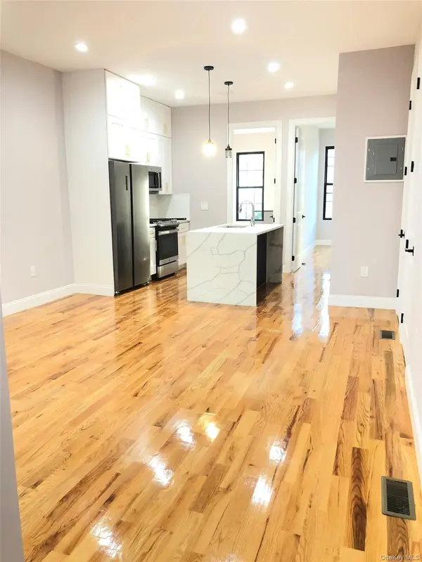80 Autumn AVE, Brooklyn, NY 11208