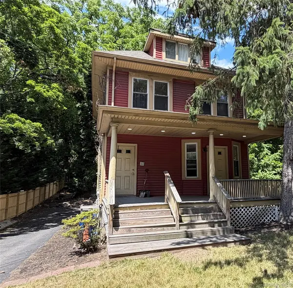 149 Fort Salonga RD, Northport, NY 11768