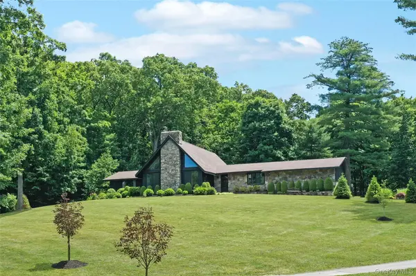 475 N Riverside RD, Highland, NY 12528