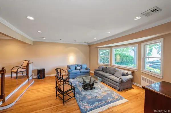 485 Gifford AVE, Oceanside, NY 11572