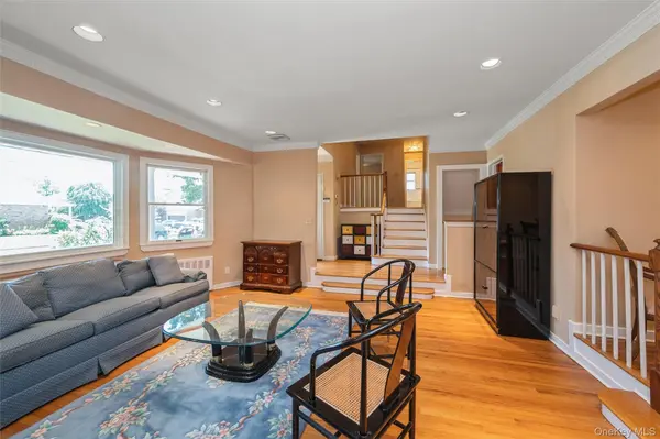 485 Gifford AVE, Oceanside, NY 11572