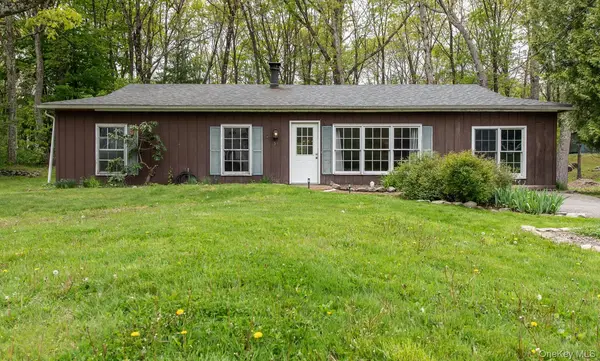 53 Paffendorf DR, Newburgh, NY 12550