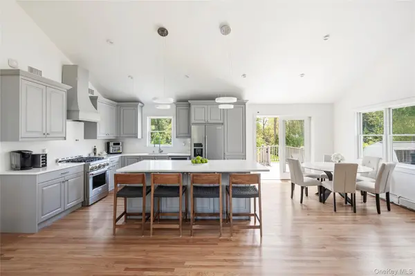 78 North RD #B, Hampton Bays, NY 11946