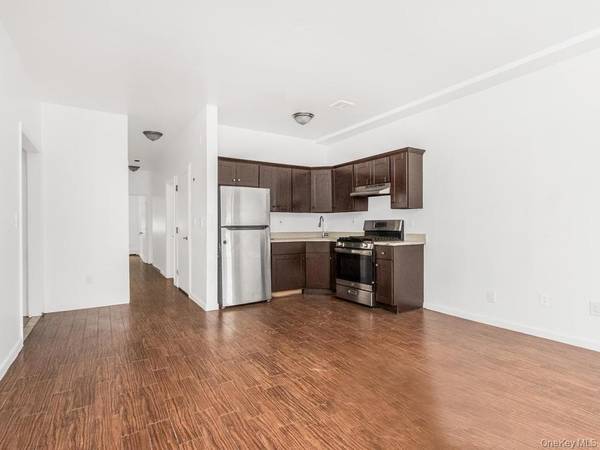 3939 Secor AVE, Bronx, NY 10466