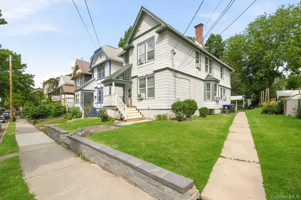 17 Carroll ST, Poughkeepsie, NY 12601