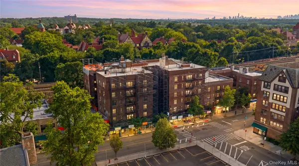 7234 Austin ST #F6, Forest Hills, NY 11375