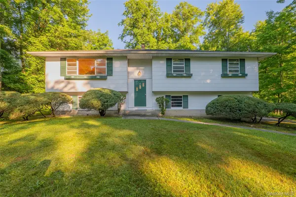18 Sheryl LN, Mahopac, NY 10541