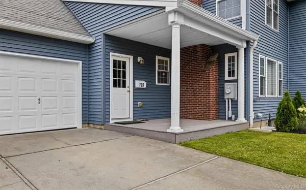 125 Ohio AVE, Massapequa, NY 11758