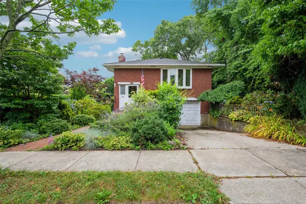 119 Norwood AVE, Malverne, NY 11565