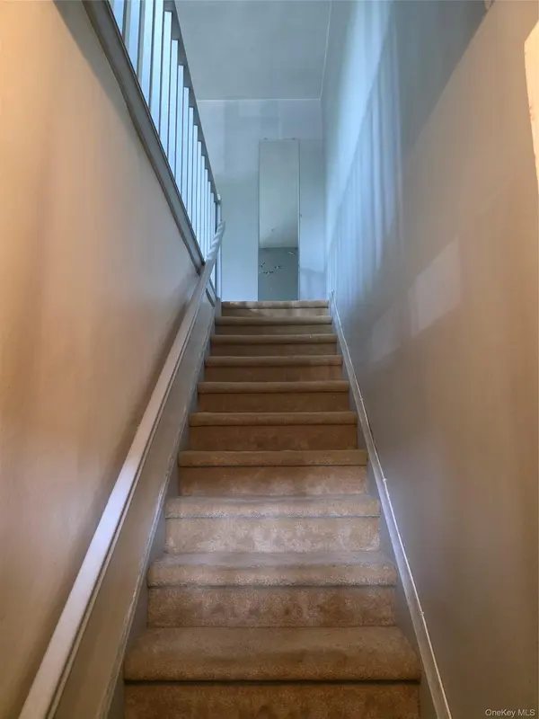 152-34 Jewel AVE #B, Kew Garden Hills, NY 11367
