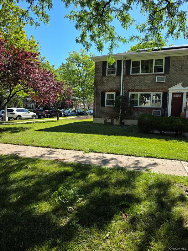 152-34 Jewel AVE #B, Kew Garden Hills, NY 11367