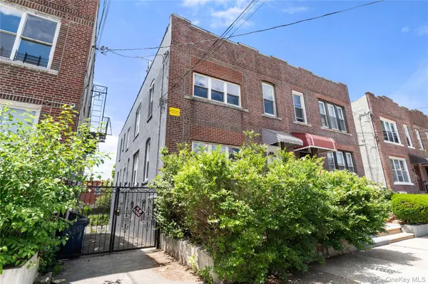 3321 Fish AVE, Bronx, NY 10469