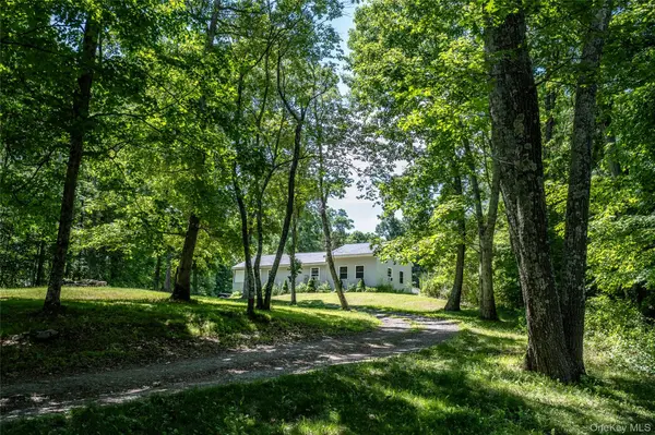 660 Sharon Station RD, Millerton, NY 12546