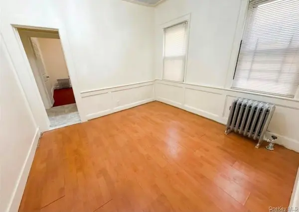 10913 127, South Ozone Park, NY 11420