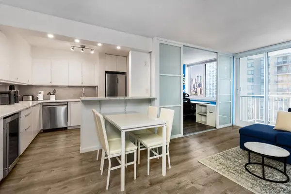 4-74 48th AVE #15E, Long Island City, NY 11109