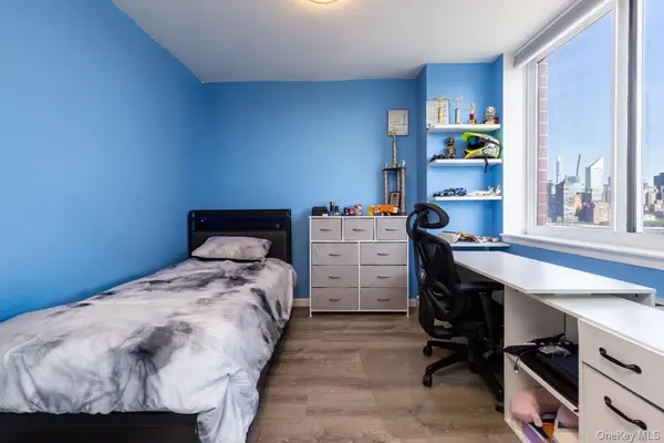 4-74 48th AVE #15E, Long Island City, NY 11109