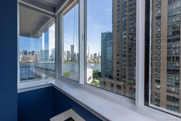 4-74 48th AVE #15E, Long Island City, NY 11109