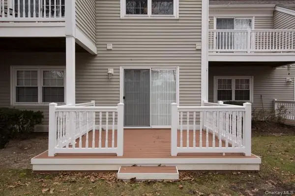 13 Sylvan LN #26, Port Jefferson Station, NY 11776
