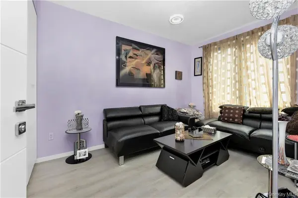 15 W End AVE #3F, Brooklyn, NY 11235