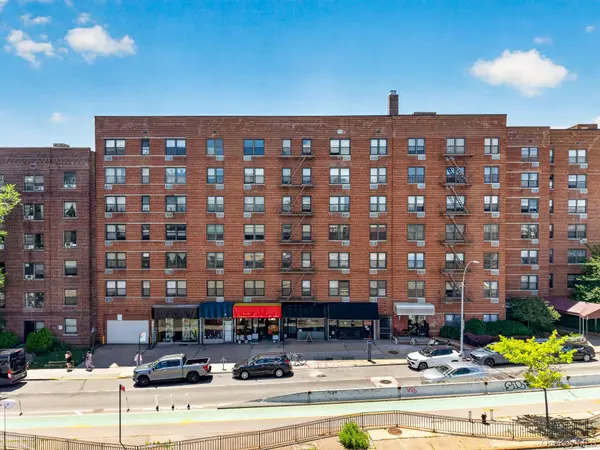 10230 Queens BLVD #1009, Forest Hills, NY 11375