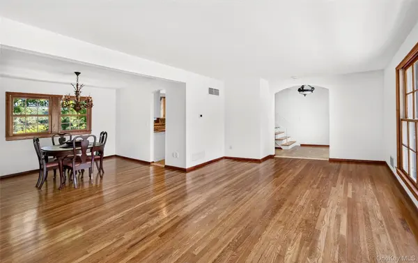 7 Overlook RD, Dobbs Ferry, NY 10522