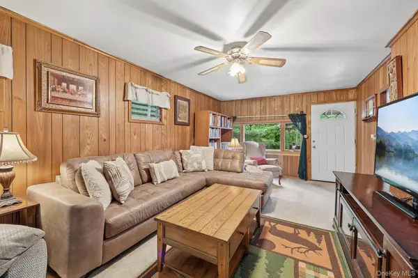 25 Sylvan TRL, Monroe, NY 10950
