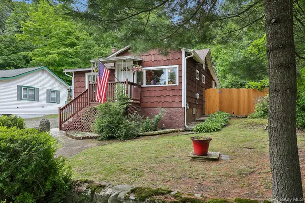 25 Sylvan TRL, Monroe, NY 10950