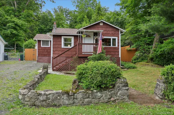 25 Sylvan TRL, Monroe, NY 10950