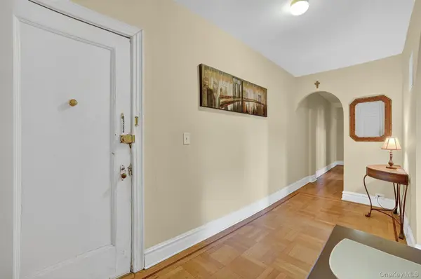 219 Bronx River RD #2L, Yonkers, NY 10704