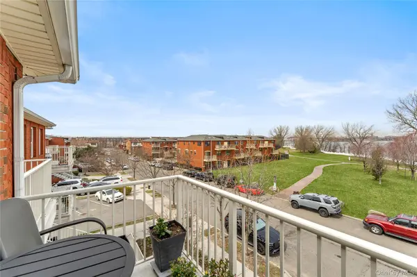 12206 Powells Cove BLVD #132, College Point, NY 11356