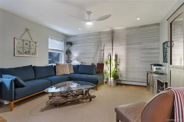 180 Beach 101 St #3A, Rockaway Park, NY 11694