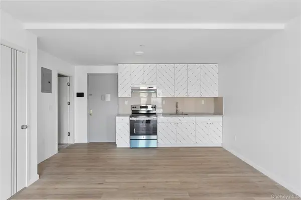 70-25 Queens BLVD #7H, Woodside, NY 11377