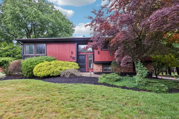 18 Pippen PL, New City, NY 10956