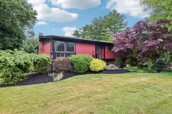 18 Pippen PL, New City, NY 10956