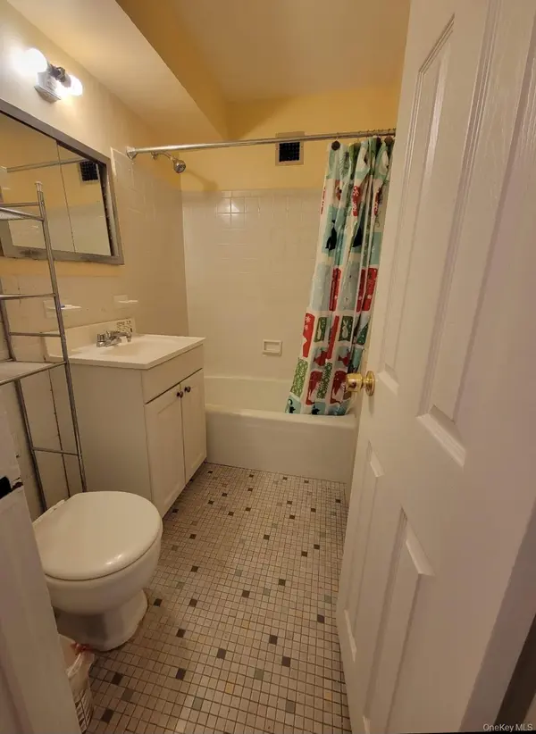 89-00 170 Street #11N, Jamaica, NY 11432