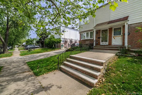 6741 197th ST, Fresh Meadows, NY 11365