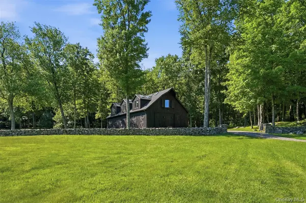 180 Dean RD, Stormville, NY 12582