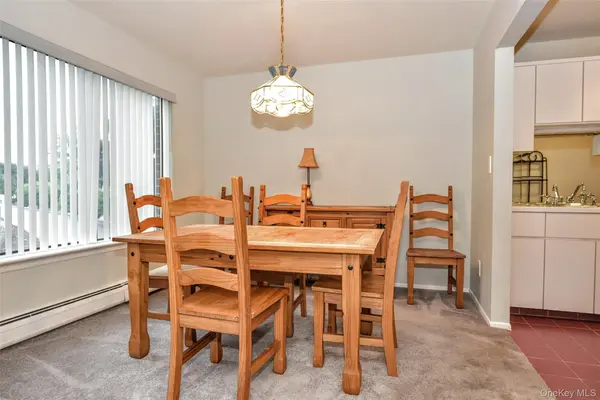 376 Country Club LN, Pomona, NY 10970